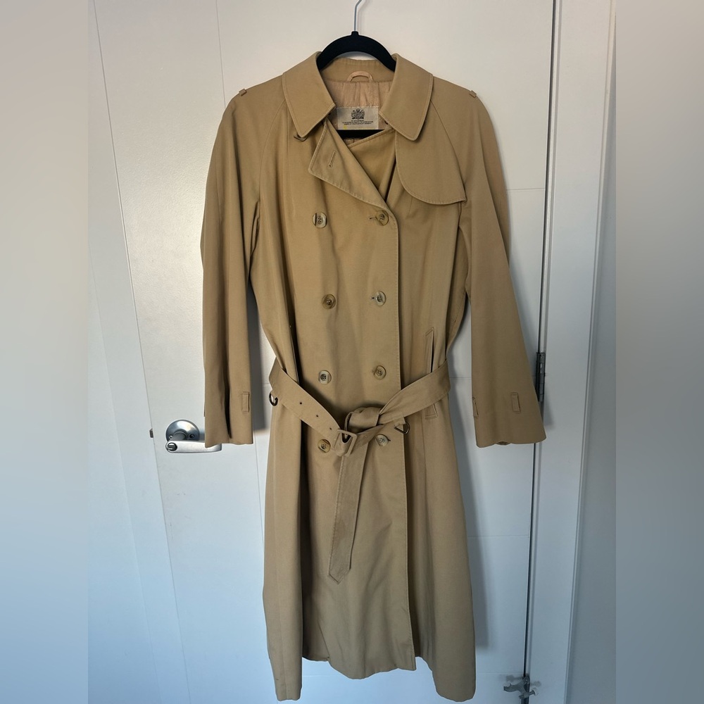 Vintage Aquascutum London Trench Coat | Classic Beige | Checked Lining
